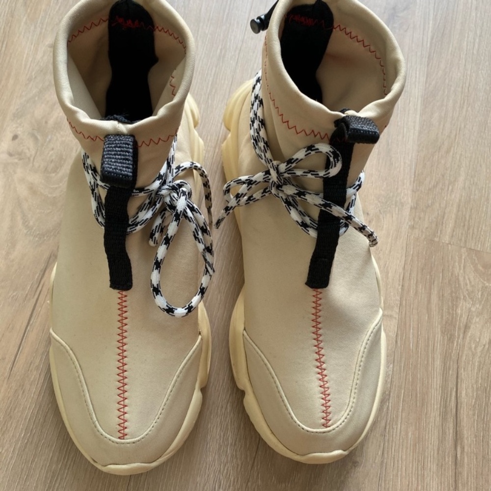 John Geiger Cream Shoes